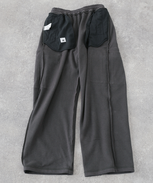 JOINT WORKS(ジョイントワークス)の「JW-SWEAT CARGO ワイドパンツ(カーゴパンツ・メンズ・ライトグレー/ブラック系その他・MEDIUM/LARGE)」の17枚目の写真