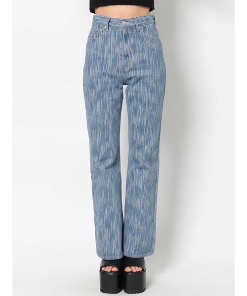 EMODA（エモダ）の「ウォッシュセミフレアジーンズ（デニムパンツ・レディース・ライトブルー/ブラック・SMALL/MEDIUM/X-SMALL）」の4枚目の写真