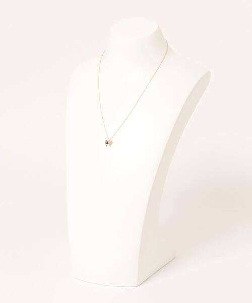 flower(フラワー)の「リトルパピヨンネックレス(ネックレス・レディース・ゴールド・FREE)」の3枚目の写真