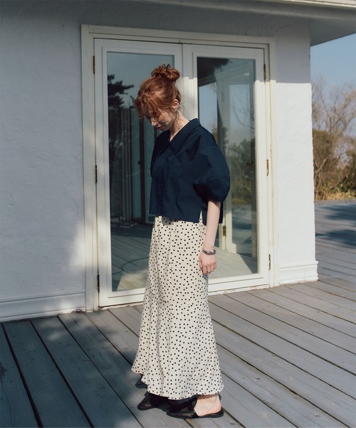 titivate（ティティベイト）の「ﾊﾟﾌｽﾘｰﾌﾞｼｮｰﾄｼｬﾂﾌﾞﾗｳｽ（シャツ/ブラウス・レディース・オフホワイト/イエロー/ネイビー・S/M）」の9枚目の写真