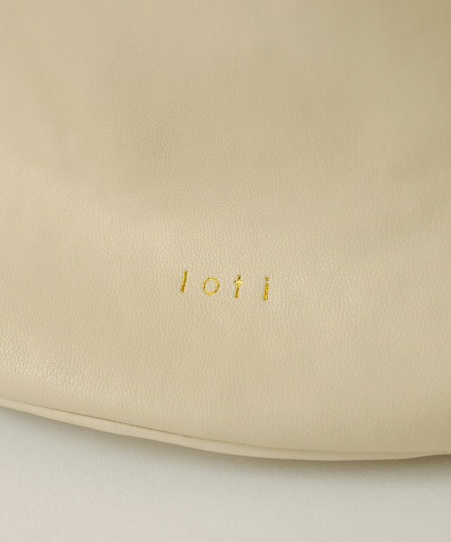 loti（ロティ）の「WEB限定 loti 多収納ポケットバケツBAG（トートバッグ・レディース・アイボリー/ブラック・FREE）」の15枚目の写真