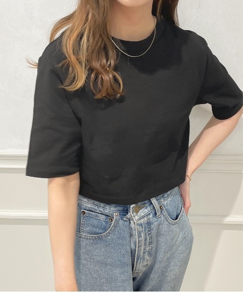 apres jour(アプレジュール)の「クロップドトップス【ZOZOTOWN限定アイテム】(Tシャツ/カットソー・レディース・ブラック/クリーム/アイボリー/オフホワイト/ライトピンク・X-LARGE/フリー)」の3枚目の写真