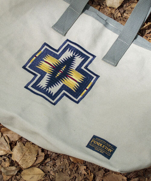 PENDLETON（ペンドルトン）の「【PENDLETON/ペンドルトン】別注キャンバストートバッグ 刺繍（トートバッグ・メンズ・グレー/アイボリー・FREE）」の4枚目の写真