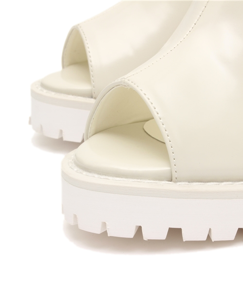 MOUSSY（マウジー）の「MULE STRAP SANDAL（サンダル・レディース・ブラウン/ブラック/ホワイト・LARGE/SMALL/MEDIUM）」の8枚目の写真