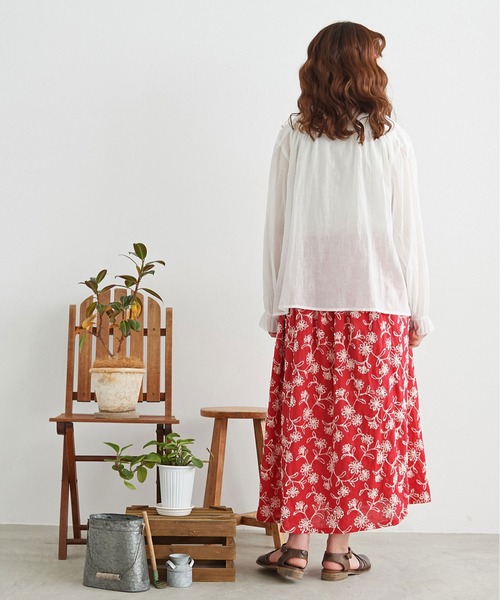 chambre de charme（シャンブルドゥシャーム）の「●cdc キュプラコットンリネン ゆるりブラウス（シャツ/ブラウス・レディース・ホワイト/レッド・FREE）」の6枚目の写真
