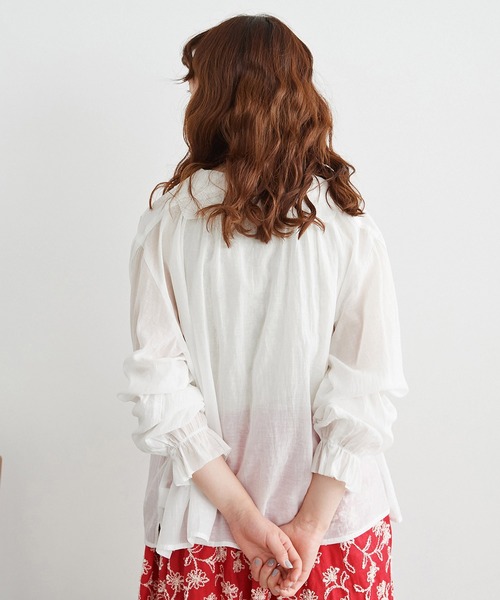 chambre de charme（シャンブルドゥシャーム）の「●cdc キュプラコットンリネン ゆるりブラウス（シャツ/ブラウス・レディース・ホワイト/レッド・FREE）」の5枚目の写真