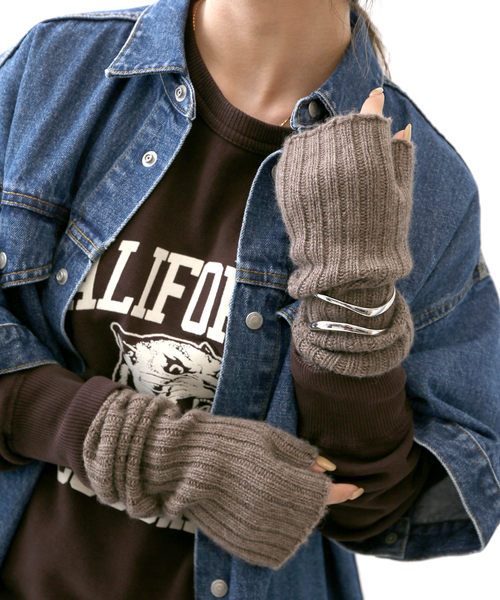 SLOBE IENA（スローブイエナ）の「【WILLIAM BRUNTON/ウィリアム ブラントン】CashmereRIB Plain グローブ（手袋・レディース・ブラウン/グレー/ベージュ・FREE）」の17枚目の写真