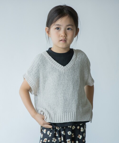 THE SHOP TK (ザ ショップ ティーケー )の「【110-150】サイドリボンベスト(ベスト・キッズ・ナチュラル/ガンメタ・11/12/15 /13/14)」の2枚目の写真