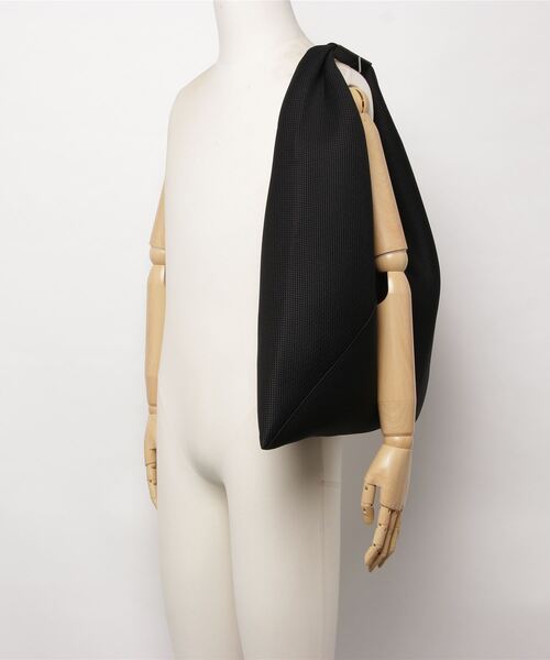 MM6 Maison Margiela(エムエムシックス メゾン マルジェラ)の「MM6 HANDBAG(トートバッグ・レディース・ブラック・FREE)」の6枚目の写真