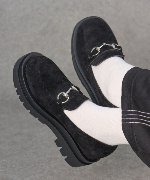 LibertyDoll(リバティードール)の「Liberty doll / 軽量厚底コインローファー ビットローファー (3042)(3043)(ローファー・レディース・ホワイト/ブラック/ダークブラウン/ブラック系その他/ホワイト系/ブラック系/ブラック系1/ダークブラウン系/シルバー/シルバー系1/ブラック系2/ブラック系その他2/イエロー系その他/キャメル・43/41/44/L/S/40/XL/M/LL/42)」の8枚目の写真