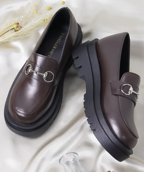 LibertyDoll(リバティードール)の「Liberty doll / 軽量厚底コインローファー ビットローファー (3042)(3043)(ローファー・レディース・ホワイト/ブラック/ダークブラウン/ブラック系その他/ホワイト系/ブラック系/ブラック系1/ダークブラウン系/シルバー/シルバー系1/ブラック系2/ブラック系その他2/イエロー系その他/キャメル・43/41/44/L/S/40/XL/M/LL/42)」の22枚目の写真