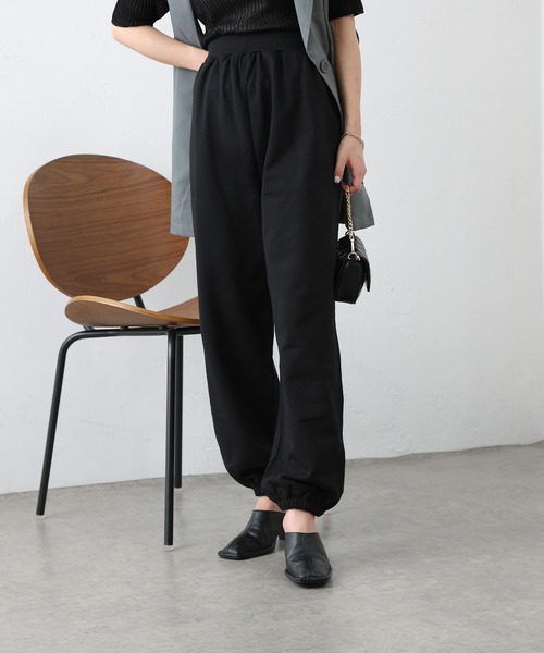 COLONY 2139（コロニートゥーワンスリーナイン）の「セットアップ対応 / 裏毛ロングパンツ（スウェットパンツ・レディース・ブラック/グレー・FREE）」の14枚目の写真