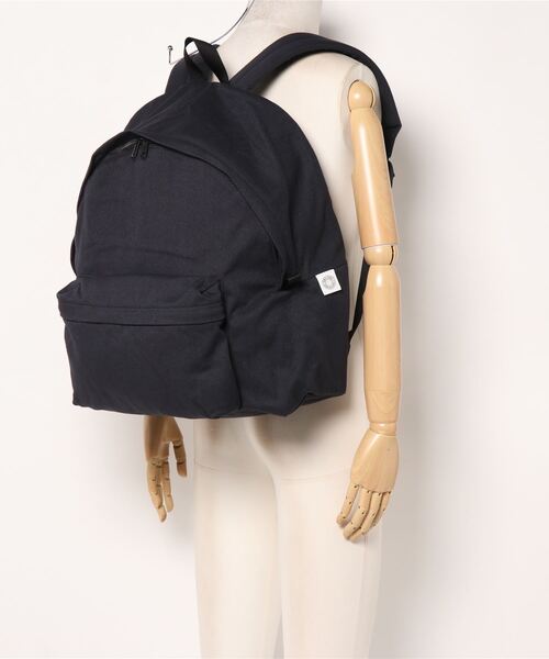 ORCIVAL（オーシバル）の「ORCIVAL DEPUIS 1939 | ナイロンツイル ビッグバックパック（バックパック/リュック・レディース・ブラック/グレイッシュベージュ/ネイビー・-）」の5枚目の写真