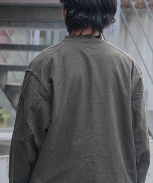 ARMY TWILL（アーミーツイル）の「【ARMY TWILL/アーミーツイル】ミリタリー スモックシャツ（シャツ/ブラウス・メンズ・ダークブラウン/オリーブ・M/L）」の6枚目の写真