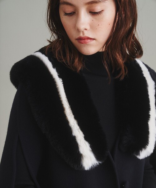 GRACE CONTINENTAL(グレースコンチネンタル)の「フレアリバーポンチョ(ポンチョ・レディース・ブラック/グレー・FREE)」の3枚目の写真