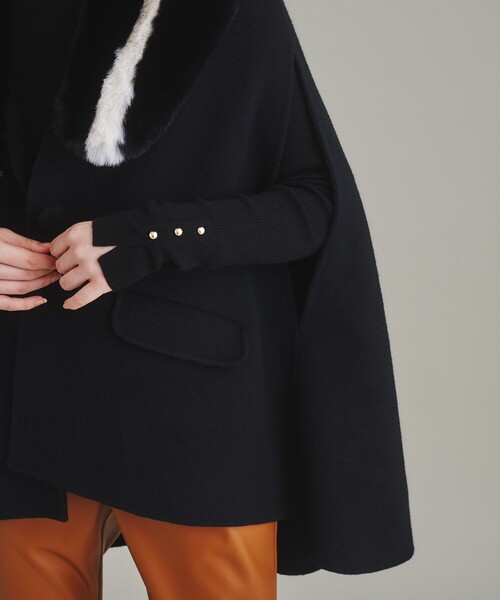 GRACE CONTINENTAL(グレースコンチネンタル)の「フレアリバーポンチョ(ポンチョ・レディース・ブラック/グレー・FREE)」の5枚目の写真