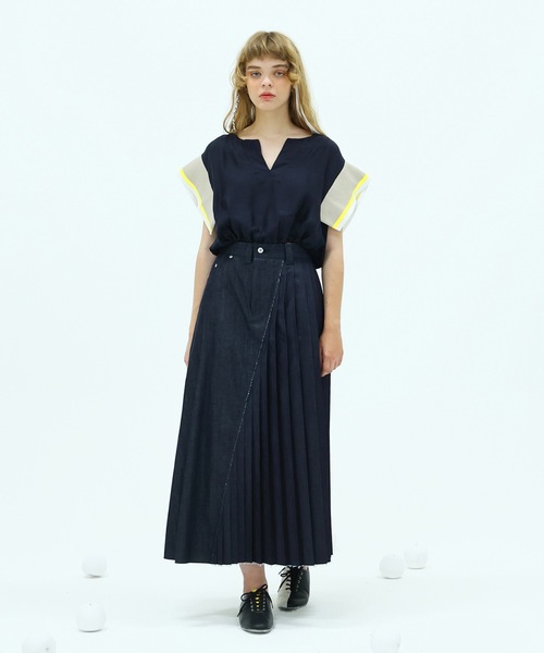 bedsidedrama（ベットサイドドラマ）の「Rib sleeve short blouse（シャツ/ブラウス・レディース・ブラック/ネイビー・2/1）」の6枚目の写真