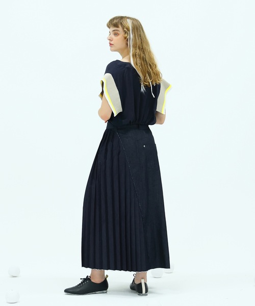 bedsidedrama（ベットサイドドラマ）の「Rib sleeve short blouse（シャツ/ブラウス・レディース・ブラック/ネイビー・2/1）」の8枚目の写真