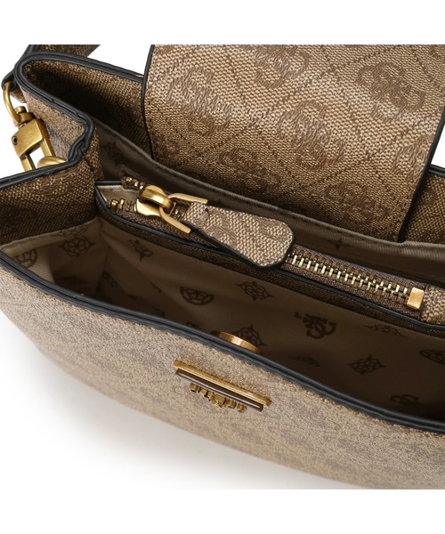 Guess（ゲス）の「ALEXIE Small Bucket（ハンドバッグ・レディース・ベージュ・ONE SIZE）」の9枚目の写真