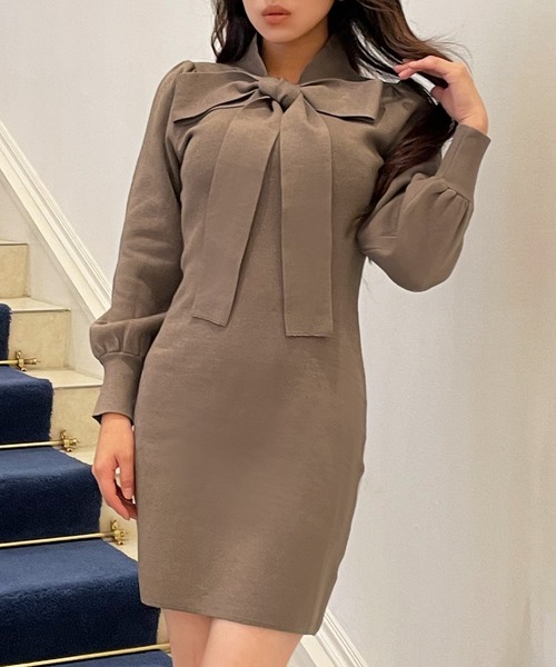 Julia Boutique(ジュリアブティック)の「ボウタイミニ丈タイトニットワンピース/22656(ワンピース・レディース・ネイビー/アイボリー/モカ・ONE)」の7枚目の写真