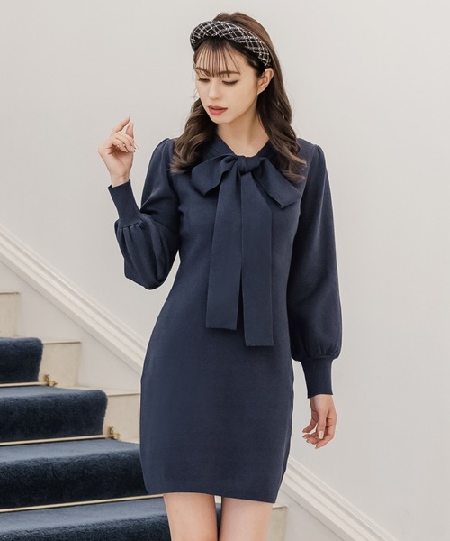 Julia Boutique(ジュリアブティック)の「ボウタイミニ丈タイトニットワンピース/22656(ワンピース・レディース・ネイビー/アイボリー/モカ・ONE)」の9枚目の写真