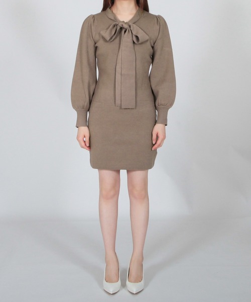 Julia Boutique(ジュリアブティック)の「ボウタイミニ丈タイトニットワンピース/22656(ワンピース・レディース・ネイビー/アイボリー/モカ・ONE)」の14枚目の写真