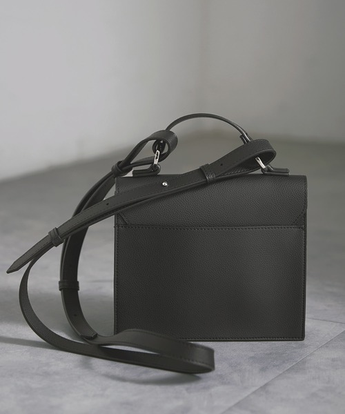 EMMA CLOTHES（エマクローズ）の「シンセティックレザー 2WAYショルダーハンドルバッグ EMMA CLOTHES（ショルダーバッグ・メンズ・ブラック/ダークブラウン・FREE）」の10枚目の写真