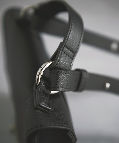 EMMA CLOTHES（エマクローズ）の「シンセティックレザー 2WAYショルダーハンドルバッグ EMMA CLOTHES（ショルダーバッグ・メンズ・ブラック/ダークブラウン・FREE）」の22枚目の写真