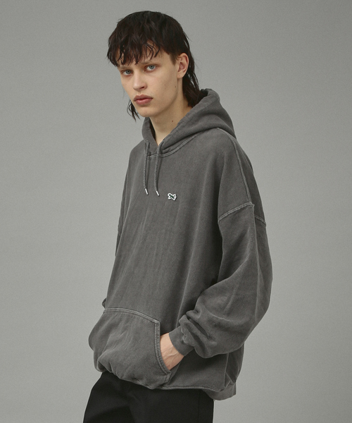 PENNEYS(ぺニーズ)の「【PENNEY'S】ペニーズ キツネ/ペニーズ フォックス/THE FOX 別注ピグメントスウェットフードパーカー(パーカー・メンズ・ベージュ/サックスブルー/スミクロ/ネイビー・M/L)」の17枚目の写真