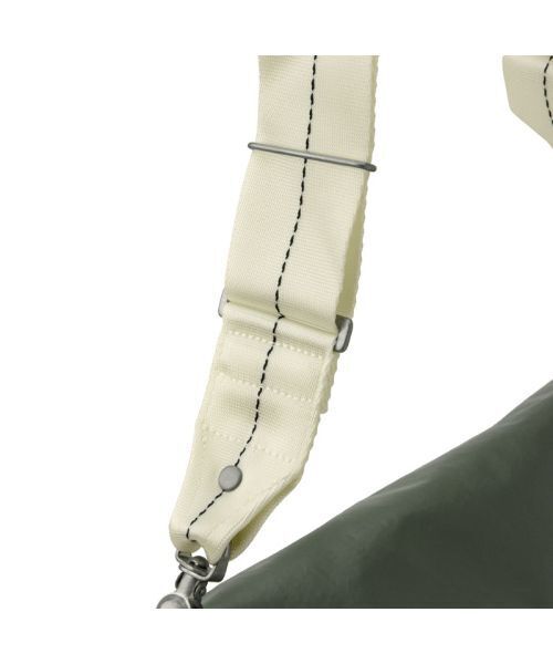 LUGGAGE LABEL(ラゲッジレーベル)の「ライナー ネオ ショルダーバッグ(ショルダーバッグ・メンズ・パープル・FREE)」の11枚目の写真