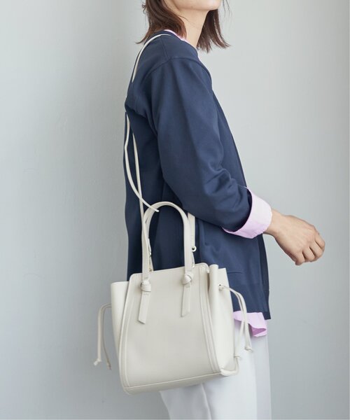 ikka（イッカ）の「らく軽ノット結び2WAYトートバッグ（ショルダーバッグ・レディース・オフホワイト/イエロー/ブラック/ベージュ/グリーン・FREE）」の8枚目の写真