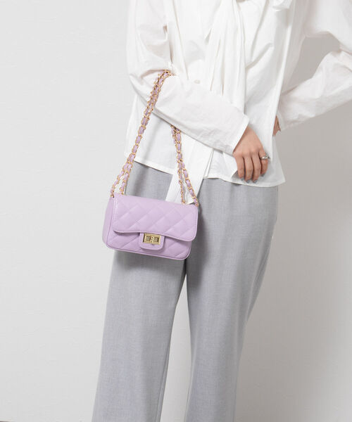 NOLLEY’S（ノーリーズ）の「【五明祐子さんコラボアイテム】キルティングポシェット（ショルダーバッグ・レディース・アイボリー/ラベンダー・FREE）」の18枚目の写真