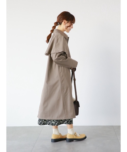 バーバリー　ケープ付　ステンカラーコート　ライトベージュ ehka sopo（エヘカソポ）の「ケープ付ステンカラーコート（ステン