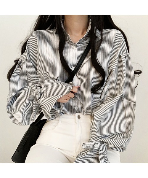 ストライプ柄ボリュームスリーブブラウス