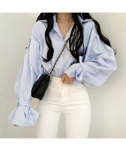 ストライプ柄ボリュームスリーブブラウス