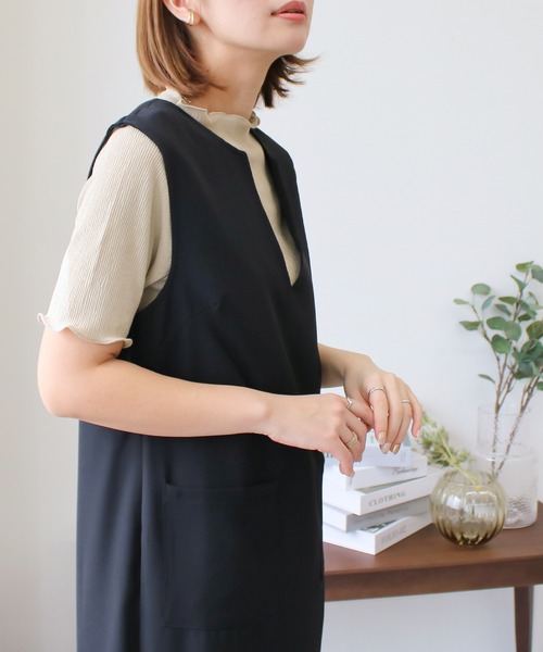 Social GIRL（ソーシャルガール）の「プチハイネックメローリブトップス（Tシャツ/カットソー・レディース・アイボリー/ブラック/グレイッシュベージュ/ブルー・M）」の6枚目の写真