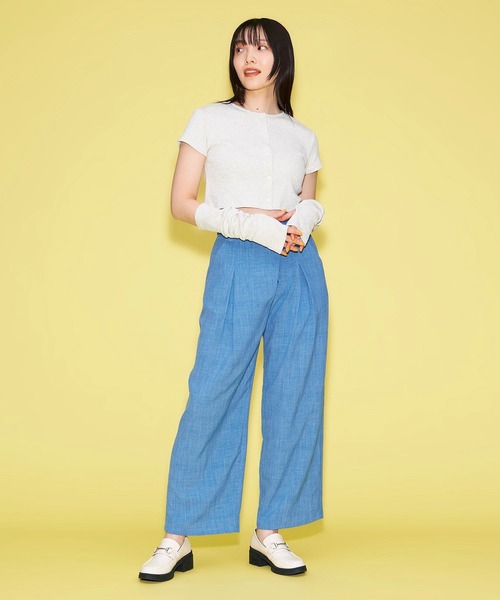 FOREVER 21(フォーエバー トゥエンティーワン)の「アームウォーマー付きカット(Tシャツ/カットソー・レディース・ライトインディゴブルー/グリーン/ホワイト・SMALL/MEDIUM)」の11枚目の写真