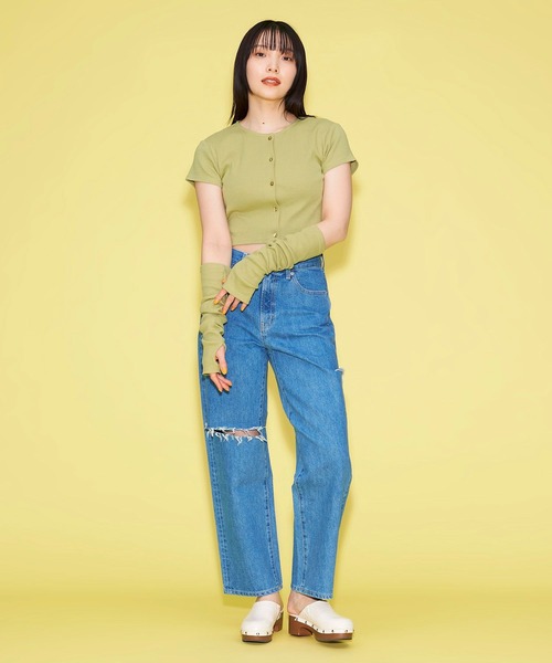 FOREVER 21(フォーエバー トゥエンティーワン)の「アームウォーマー付きカット(Tシャツ/カットソー・レディース・ライトインディゴブルー/グリーン/ホワイト・SMALL/MEDIUM)」の9枚目の写真