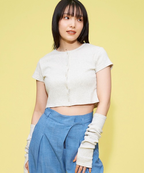 FOREVER 21(フォーエバー トゥエンティーワン)の「アームウォーマー付きカット(Tシャツ/カットソー・レディース・ライトインディゴブルー/グリーン/ホワイト・SMALL/MEDIUM)」の16枚目の写真