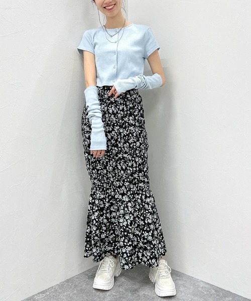 FOREVER 21(フォーエバー トゥエンティーワン)の「アームウォーマー付きカット(Tシャツ/カットソー・レディース・ライトインディゴブルー/グリーン/ホワイト・SMALL/MEDIUM)」の17枚目の写真