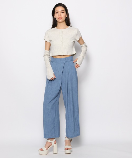 FOREVER 21(フォーエバー トゥエンティーワン)の「アームウォーマー付きカット(Tシャツ/カットソー・レディース・ライトインディゴブルー/グリーン/ホワイト・SMALL/MEDIUM)」の20枚目の写真