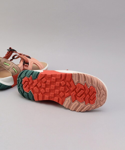 NIKE（ナイキ）の「【限定展開】NIKE/ナイキ　W NIKE ONEONTA SDL/オニオンタ サンダル（サンダル・レディース・レッド/ブラック・23.0cm/25.0cm/24.0cm/22cm/26.0cm）」の11枚目の写真