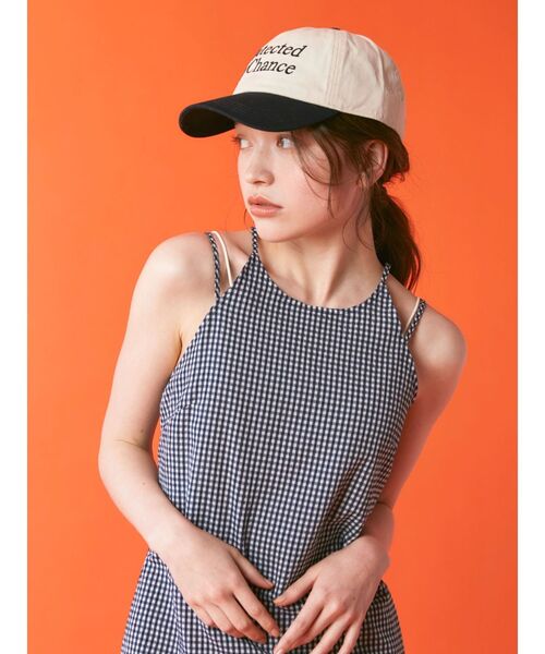 Ungrid（アングリッド）の「エンブロイダリーバイカラーキャップ（キャップ・レディース・ブラック/ベージュ/レッド・FREE）」の10枚目の写真