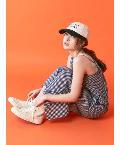 Ungrid（アングリッド）の「エンブロイダリーバイカラーキャップ（キャップ・レディース・ブラック/ベージュ/レッド・FREE）」の4枚目の写真