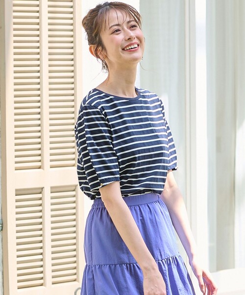 ANY SIS(エニィスィス)の「【汗ジミ防止・UVケア】アーモンドスリーブ カットソー(Tシャツ/カットソー・レディース・レッド系/ライトグリーン系/ブラック系/ホワイト系1/ライトグレー系/ネイビー系1/ライラック系/ホワイト系/黄土色系/パープル系/ダークグリーン系・2)」の9枚目の写真