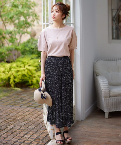 ANY SIS(エニィスィス)の「【汗ジミ防止・UVケア】アーモンドスリーブ カットソー(Tシャツ/カットソー・レディース・レッド系/ライトグリーン系/ブラック系/ホワイト系1/ライトグレー系/ネイビー系1/ライラック系/ホワイト系/黄土色系/パープル系/ダークグリーン系・2)」の19枚目の写真