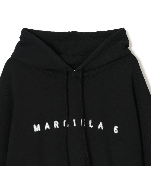MM6 Maison Margiela(エムエムシックス メゾン マルジェラ)の「MM6 MAISON MARGIELA SWEATSHIRT S52GU0182(パーカー・メンズ・ブラック・SMALL)」の3枚目の写真