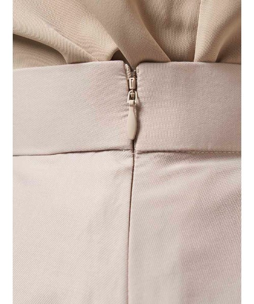 Perfect Suit FActory（パーフェクトスーツファクトリー）の「美単タックフレアスカート　ネイビー/グレー/ベージュ（スカート・レディース・ベージュ/ライトグレー/ネイビー・L/M/S）」の9枚目の写真