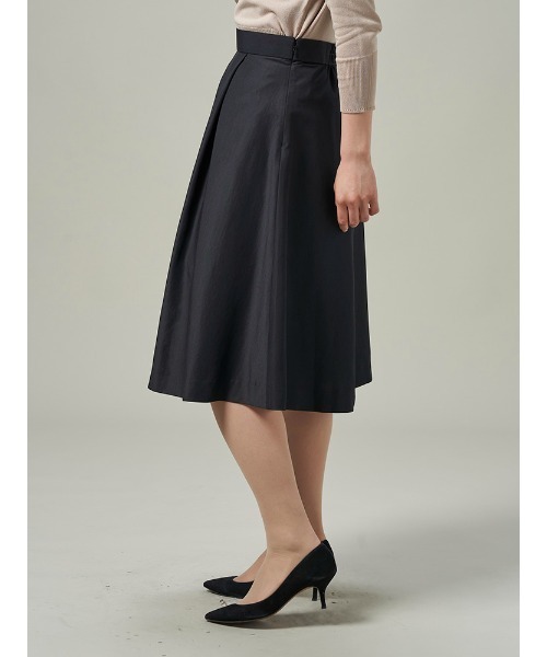 Perfect Suit FActory（パーフェクトスーツファクトリー）の「美単タックフレアスカート　ネイビー/グレー/ベージュ（スカート・レディース・ベージュ/ライトグレー/ネイビー・L/M/S）」の13枚目の写真