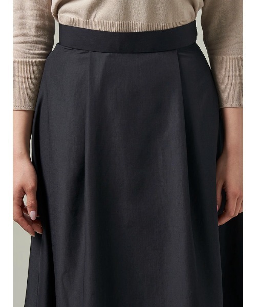 Perfect Suit FActory（パーフェクトスーツファクトリー）の「美単タックフレアスカート　ネイビー/グレー/ベージュ（スカート・レディース・ベージュ/ライトグレー/ネイビー・L/M/S）」の14枚目の写真